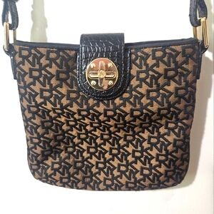DKNY Small Logo Crossbody with Golden Clasp, Leather Strap, Like New  👜